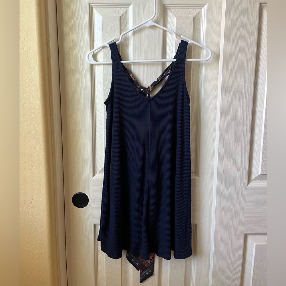 Knit dress with patterned sash tie